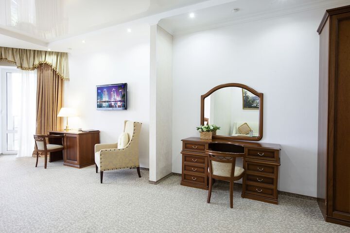 Room 18 of 67