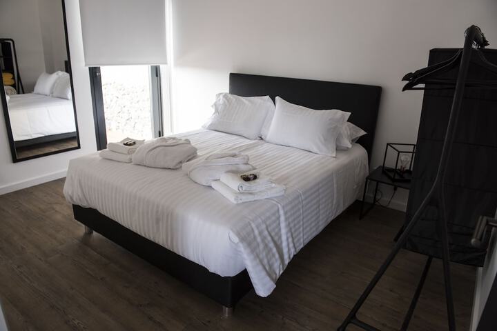 Room 10 of 105