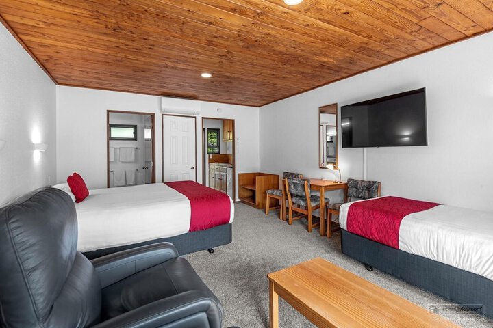 Room 15 of 57
