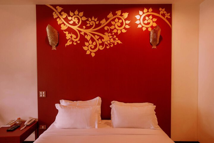 Room 9 of 146