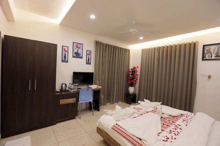 Room 3 of 50