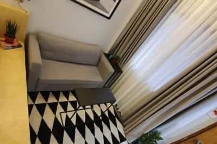 Room 15 of 25