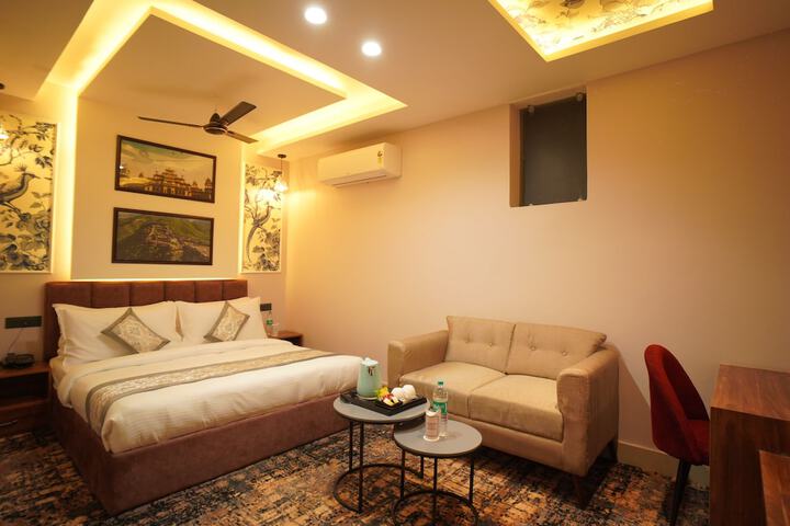 Room 8 of 23