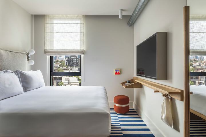 Room 13 of 60