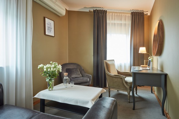 Room 45 of 86