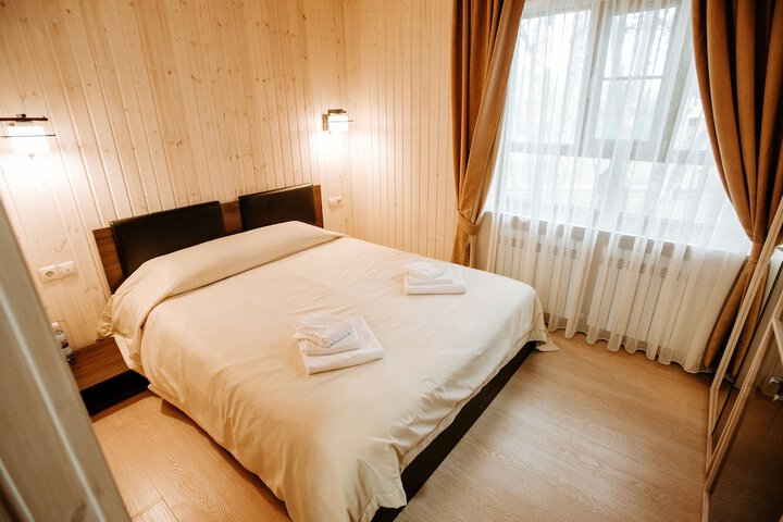 Room 2 of 31
