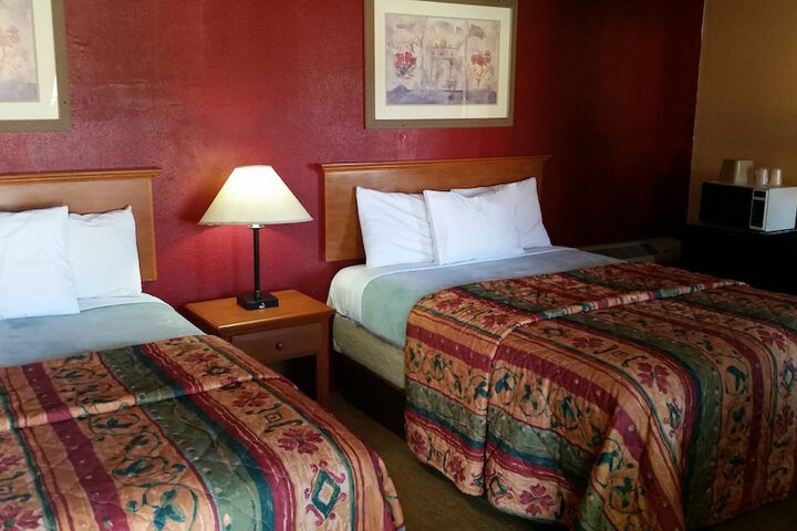 Room 5 of 40