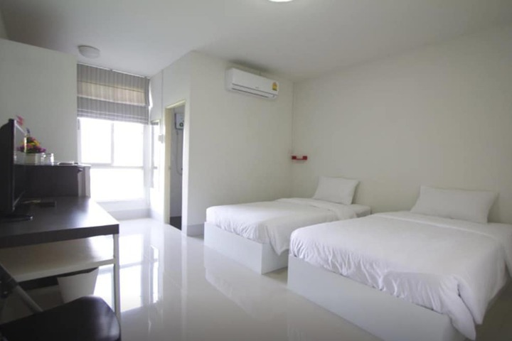 Room 9 of 51