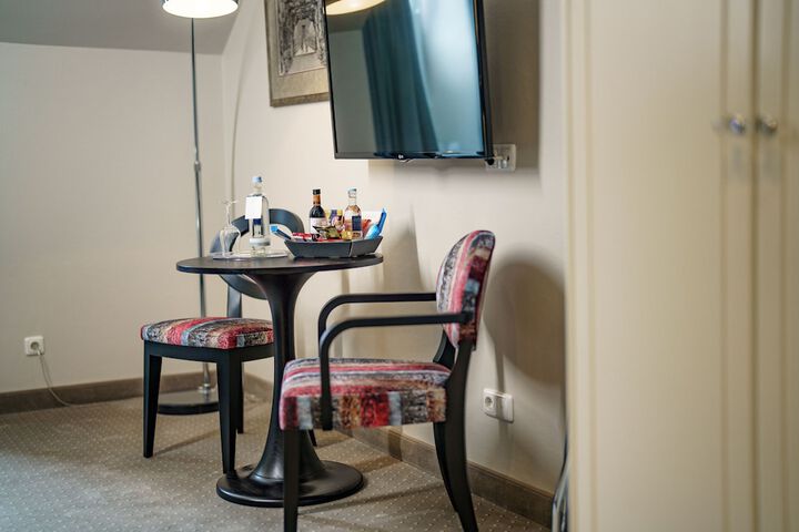 Room 55 of 73