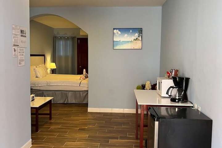 Room 9 of 15