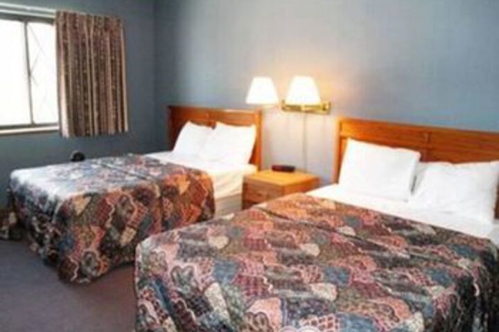 Image of Royal Crest Motel Gaylord