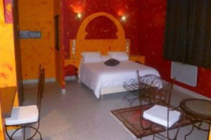 Room 10 of 31