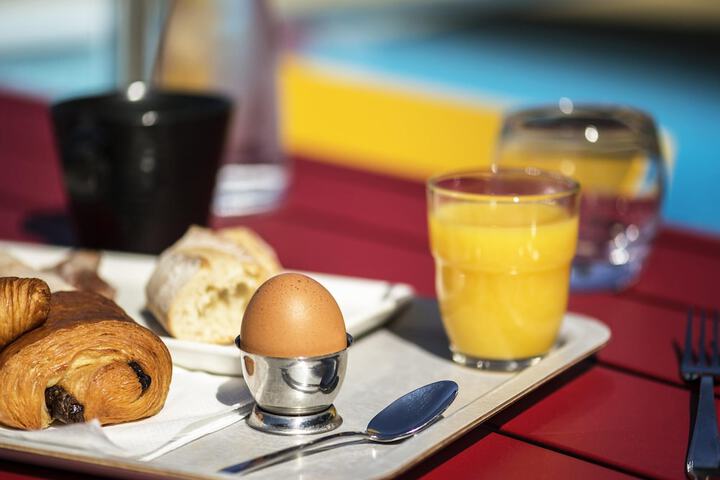 Breakfast area