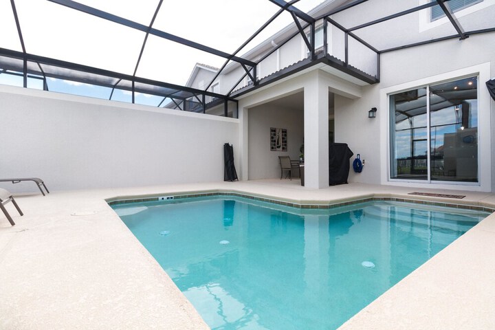 Pool 23 of 48