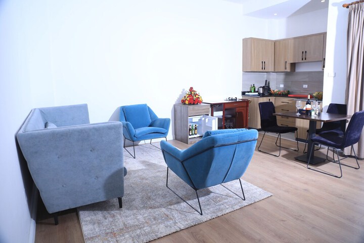 Room 19 of 36