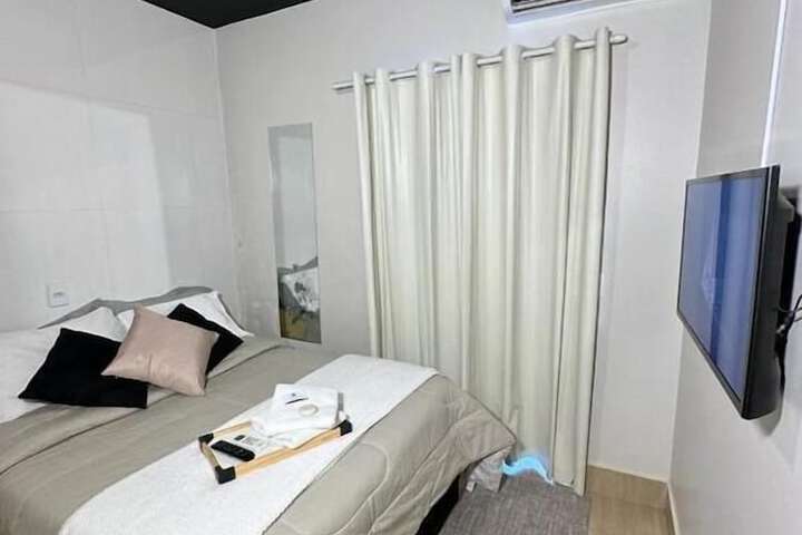 Room 7 of 80