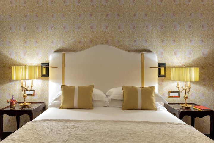 Room 68 of 179