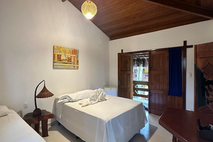 Room 17 of 46