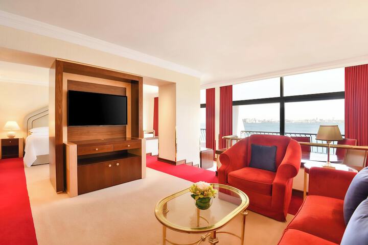 Room 56 of 220