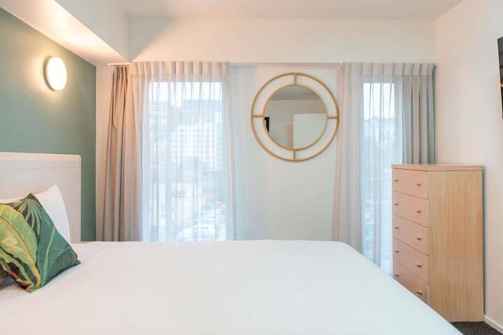 Room 19 of 48