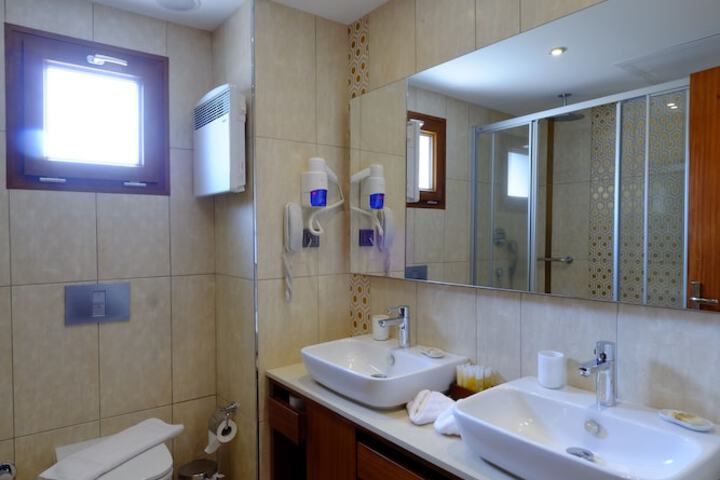 Clean Restrooms