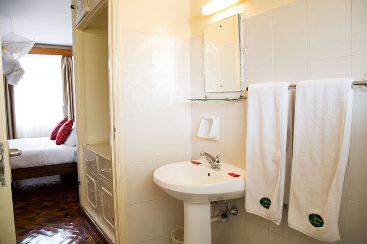 Room 40 of 65