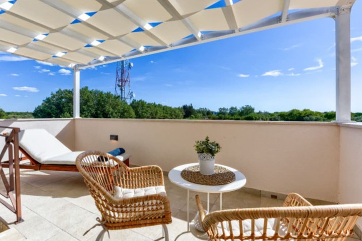 Terrace/Patio 9 of 30