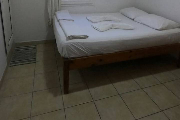 Room 28 of 99