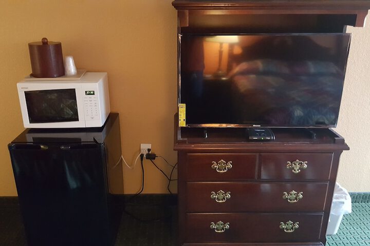 Room 6 of 27