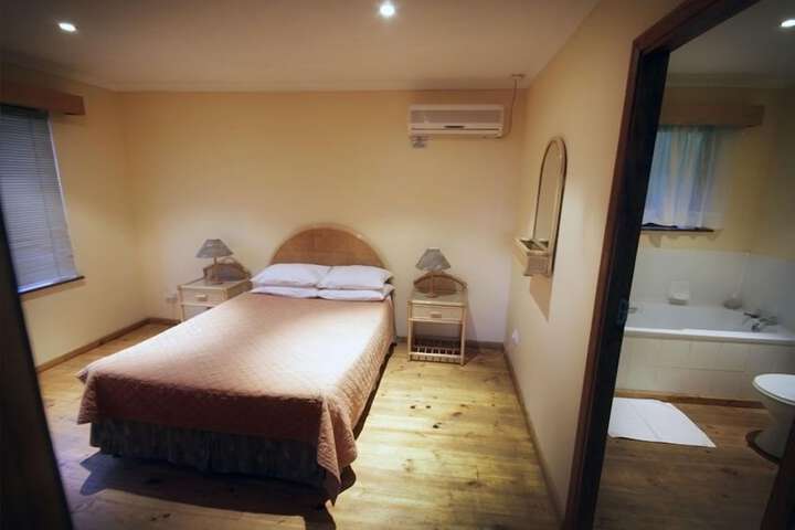 Room 28 of 89