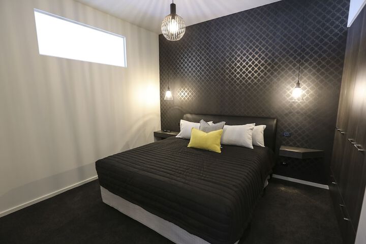 Room 6 of 71