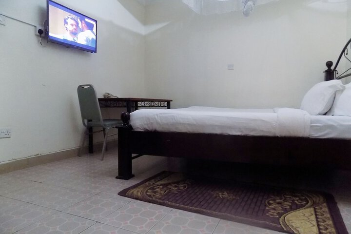 Room 6 of 22