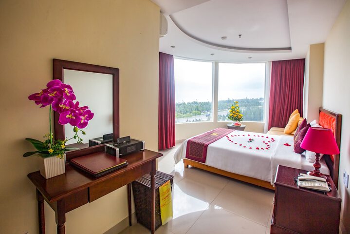 Room 15 of 49