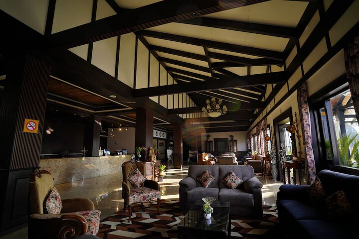 Hotel Interior 4 of 81