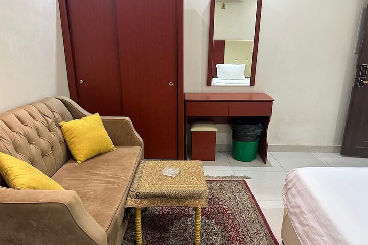 Room 27 of 52