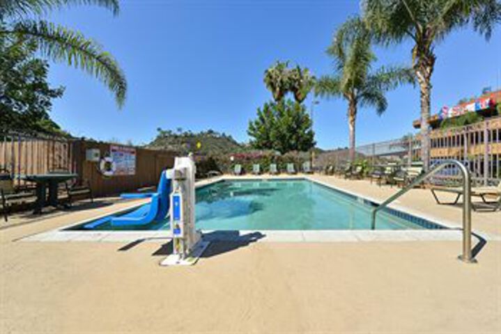 Pool 61 of 64