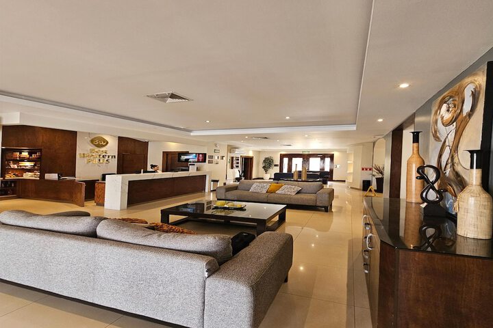 Entrance & Lobby