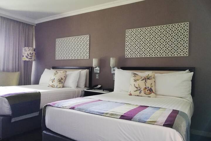 Room 4 of 30