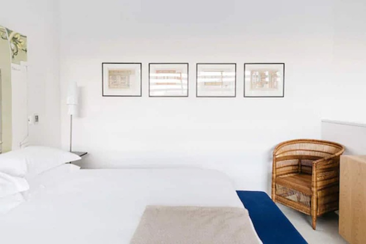 Room 21 of 68