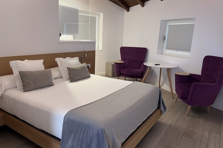 Room 8 of 43