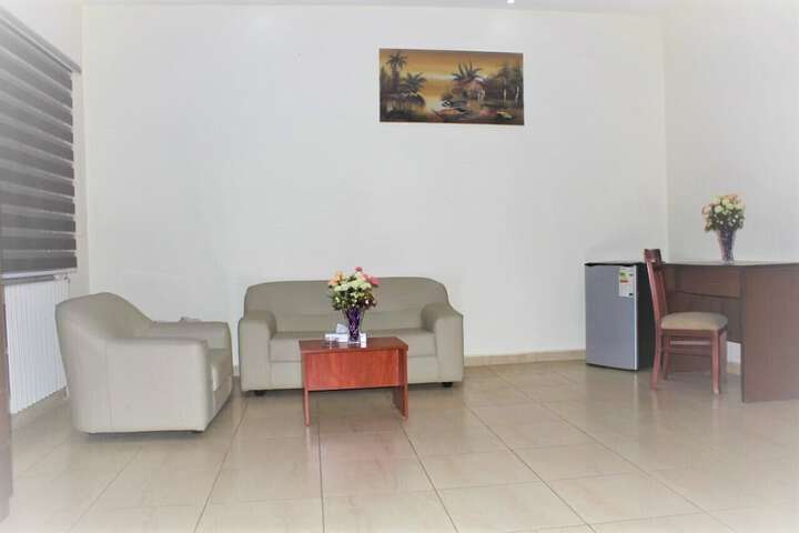 Room 18 of 32