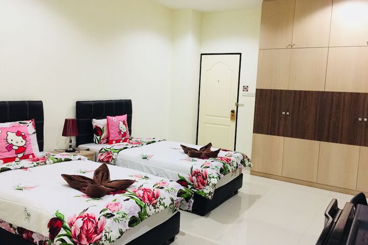 Room 5 of 35