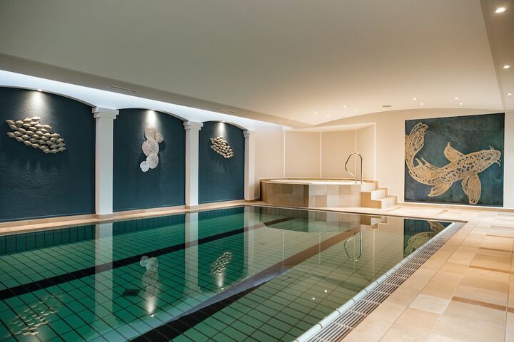 Pools & Facilities
