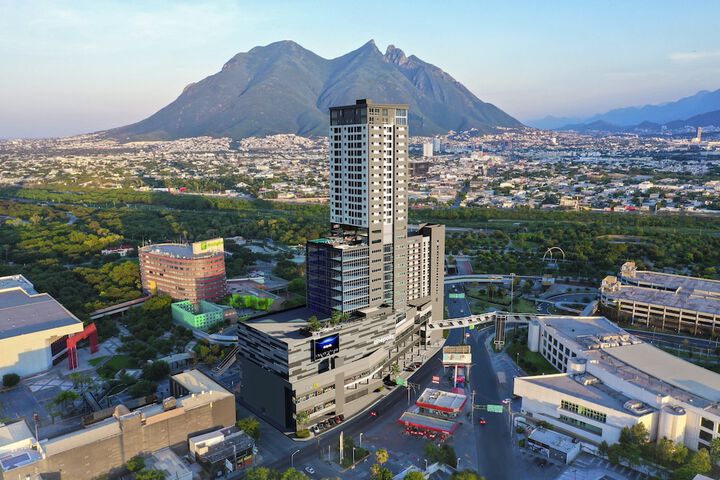 Holiday Inn Express Monterrey Fundidora by IHG