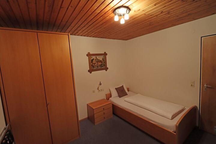 Room 41 of 121
