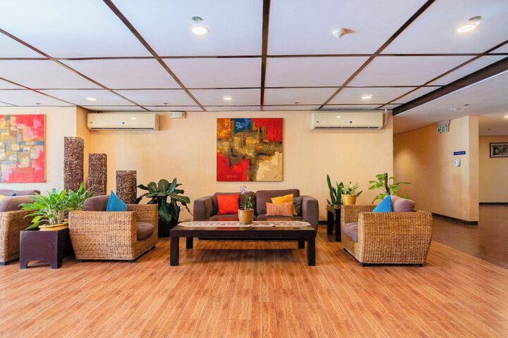Guest Lobby