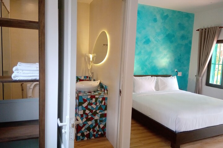 Room 112 of 178