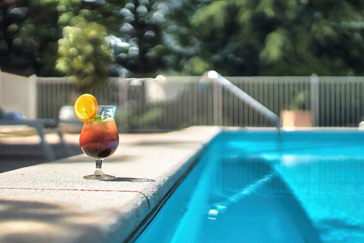 Pool 83 of 176
