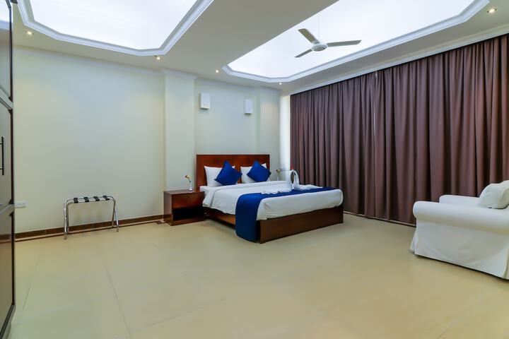 Room 16 of 64