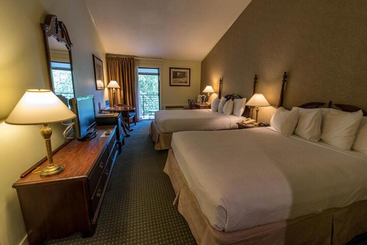 2 Queen Beds Ground Floor Main Building (8 of 17)